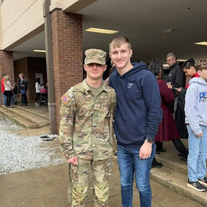 Meet your Posher, Landon